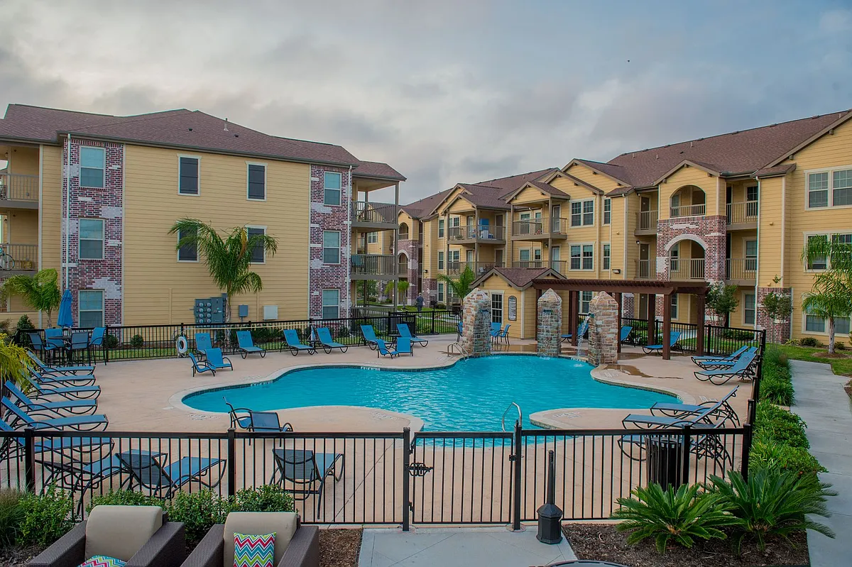 Photo 2 of 18 - Tuscana Bay - Corpus Christi, TX Building Photo - Tuscana Bay