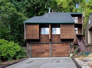 16 Saint Helens Cir, Lake Oswego, OR 97035