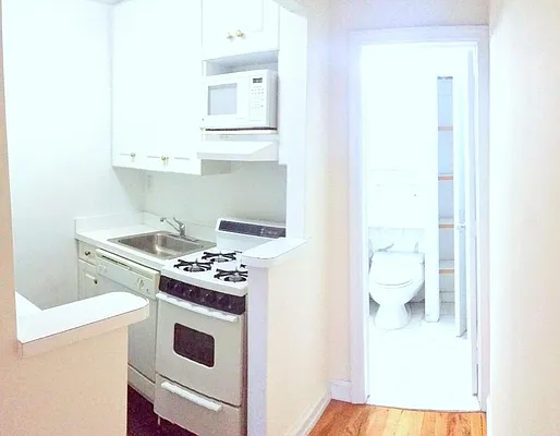 Rented by HOME RESIDENTIAL LLC | media 3