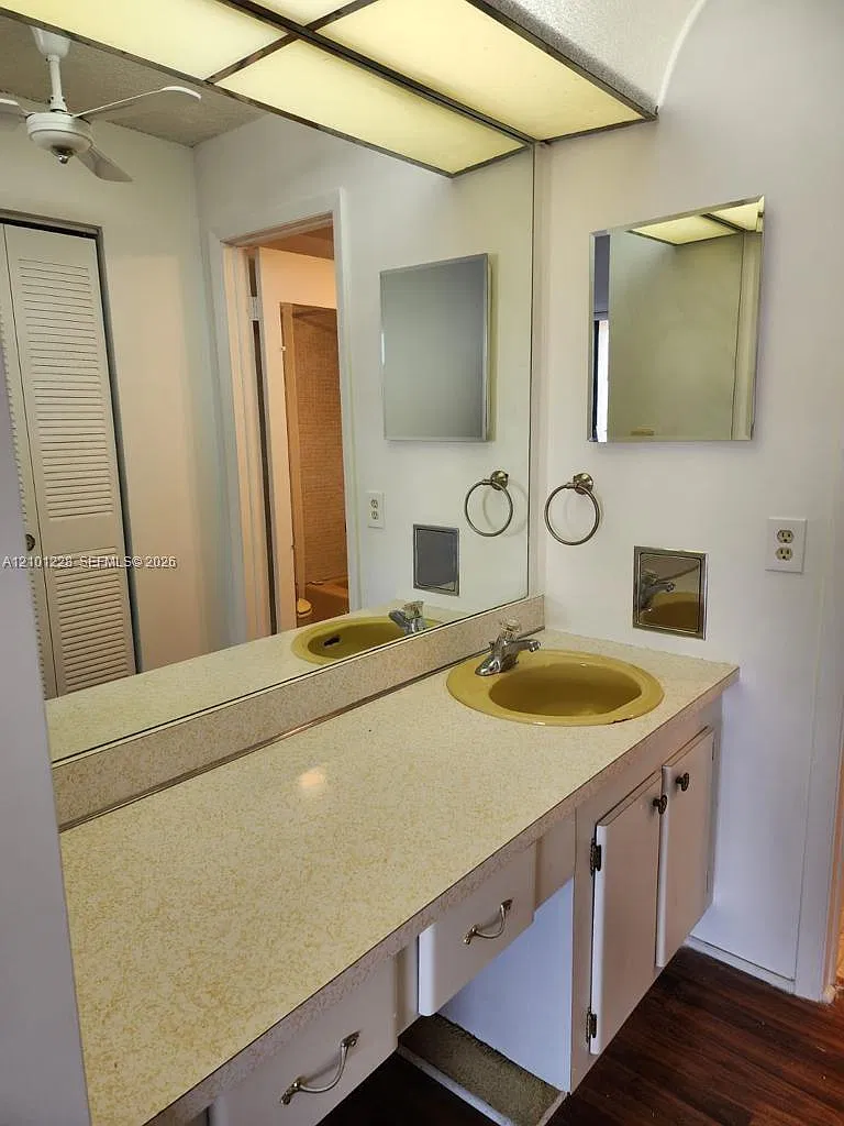 Windwood Condo — Photo 4