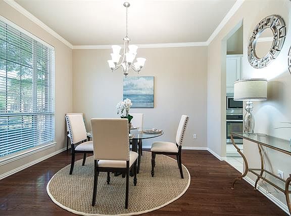 3rd image of 8531 Turnberry Dr