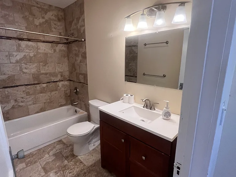 6 Forest Ave — Photo 17
