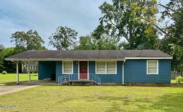 1st image of 904 Spanish Ave