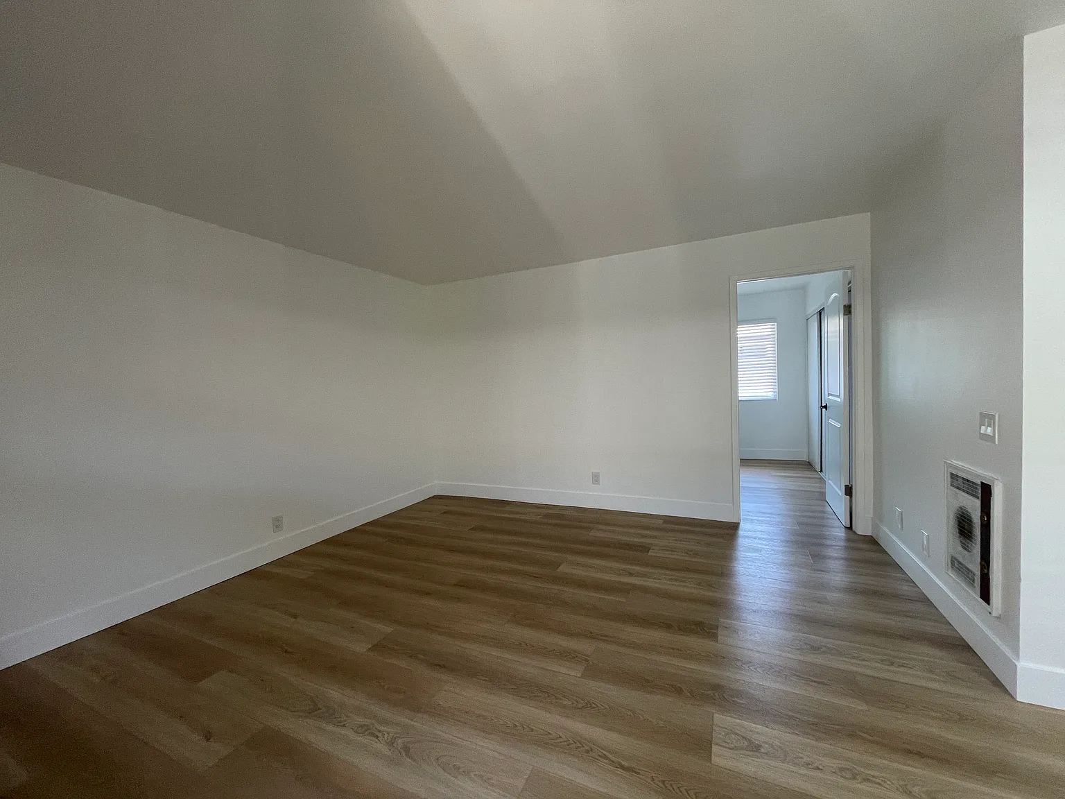 1 bed, 600 sqft, $2,290 — Photo 3