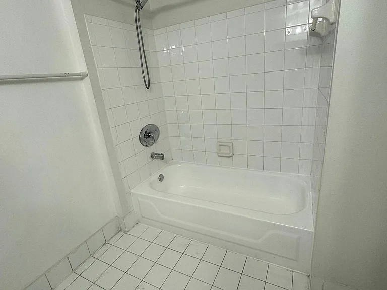 460 S Park Rd #6304 — Photo 18