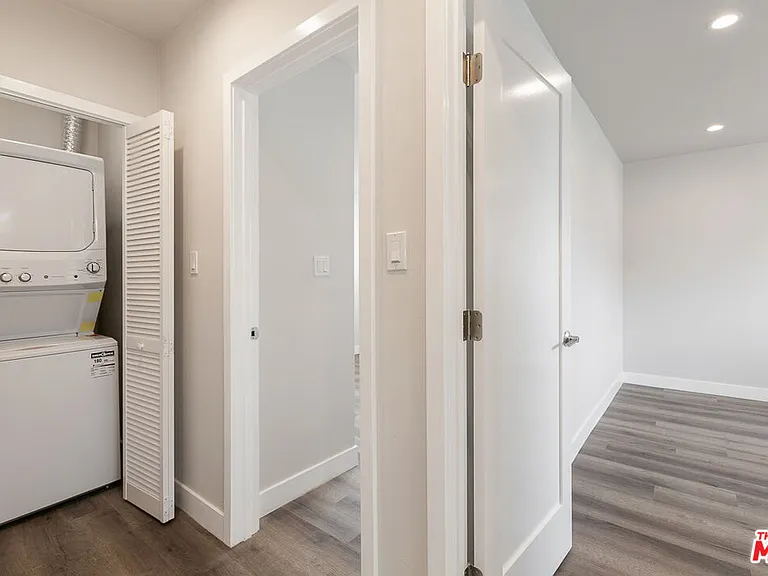 2401 S Sycamore Ave #6 — Photo 14