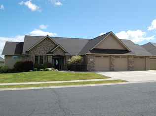 1880 SW Barclay Ridge Dr, Pullman, WA 99163