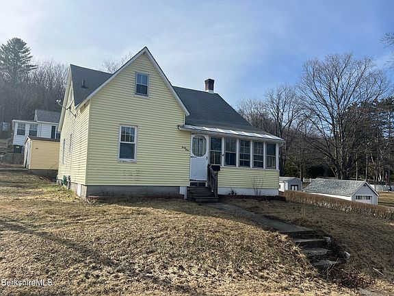 2nd image of 41 Willow St