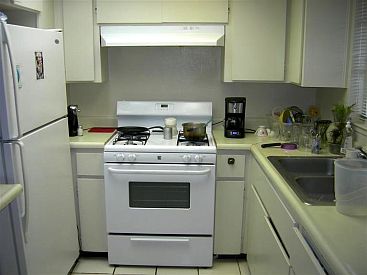 3rd image of 3996 N Hughes Ave