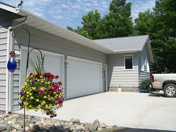 3rd image of 18965 Farington Ln NE