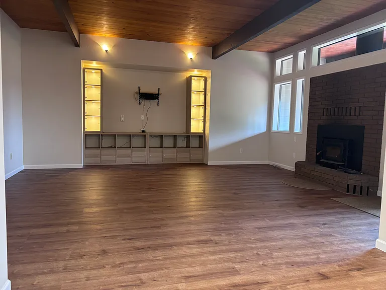 530 Shaff Rd — Photo 8