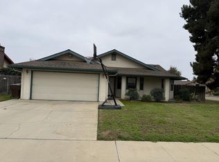 1923 E Sandalwood Avenue, Tulare, CA