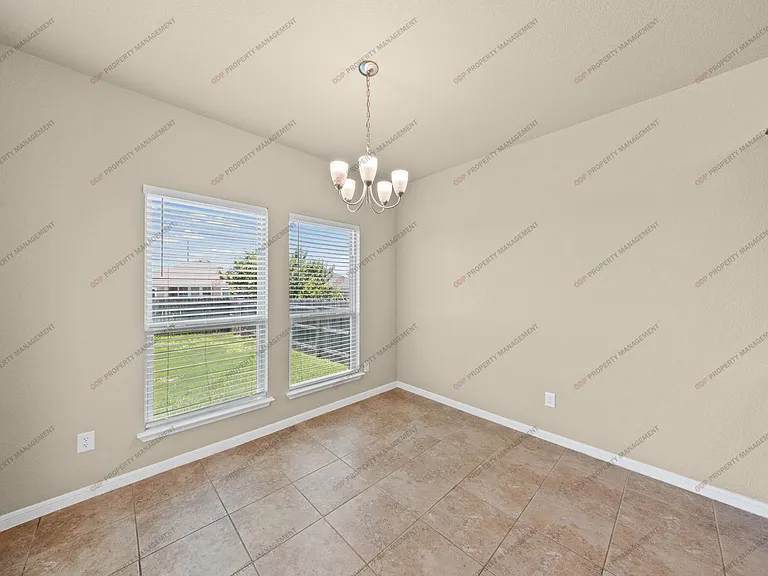 7605 Hickman St — Photo 13