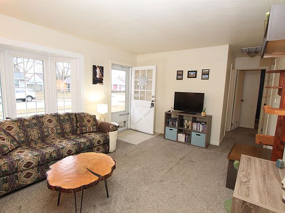 4th image of 2207 Heatherfield Dr
