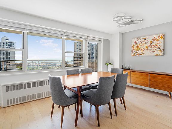 5th image of 2940 W 5th St #13P