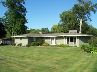 186 Basket Rd, Webster, NY 14580