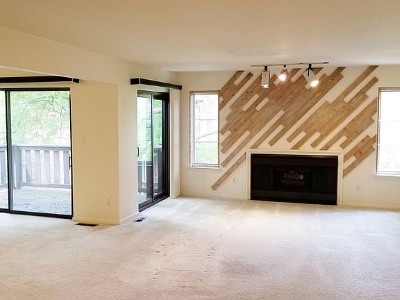 5th image of 29153 Wellington Rd E APT 39