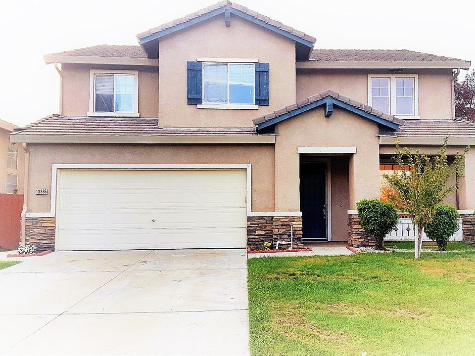 1st image of 13385 E Applewood Ct