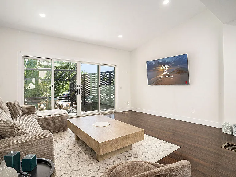110 Washington Ave #110 — Photo 11