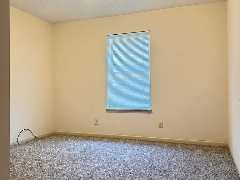 4612 N Cypress St — Photo 13