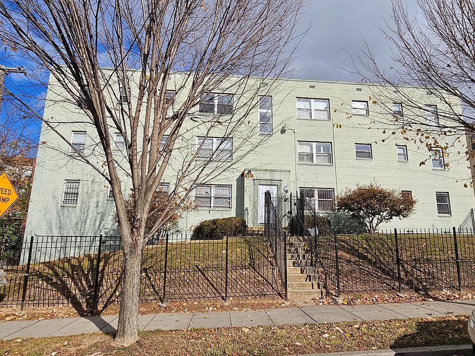 1st image of 4800 C St SE APT 102