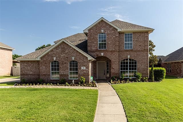 1st image of 15 Creekside Dr