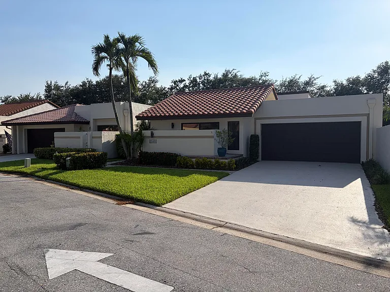 21435 Campo Allegro Dr — Photo 2