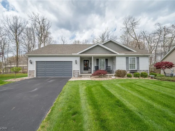1383 Cross Cv, Youngstown, OH 44515