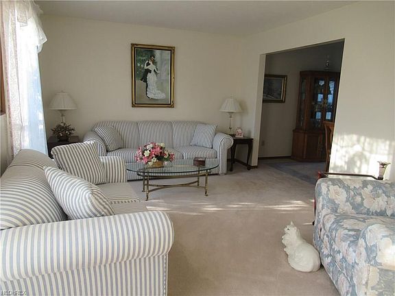 2nd image of 3235 Meanderwood Dr