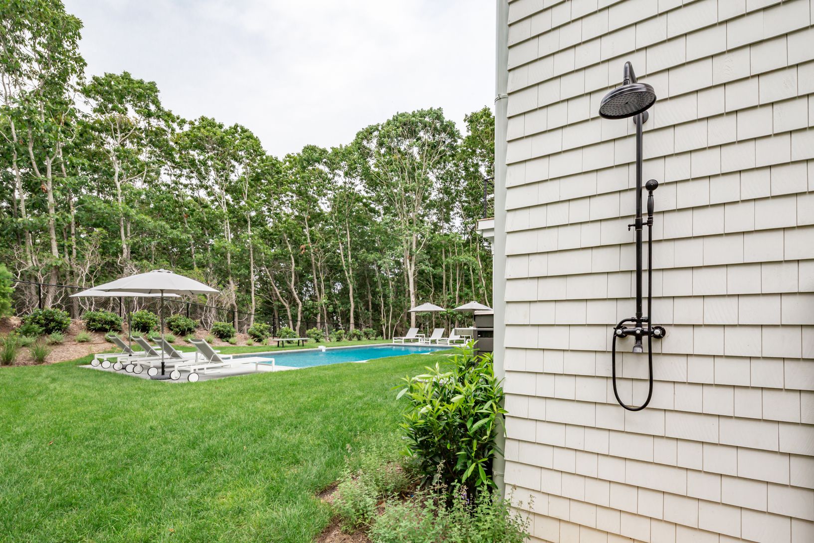  Outdoor Shower