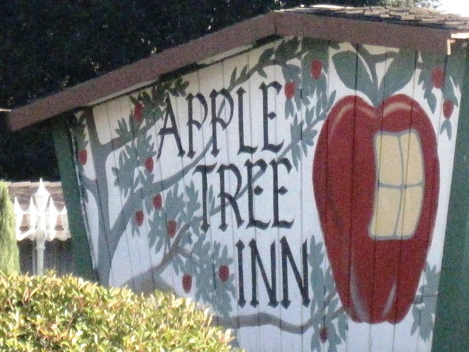INCLUUDES 16 UNIT MOTEL