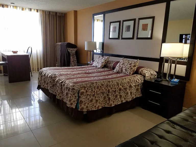 19201 Collins Ave #707 — Photo 5