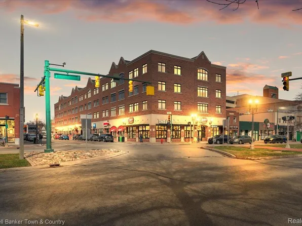 220 Mac Ave APT 411, East Lansing, MI 48823