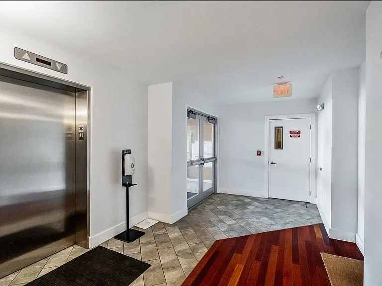 24 Bay State Rd #9 — Photo 14
