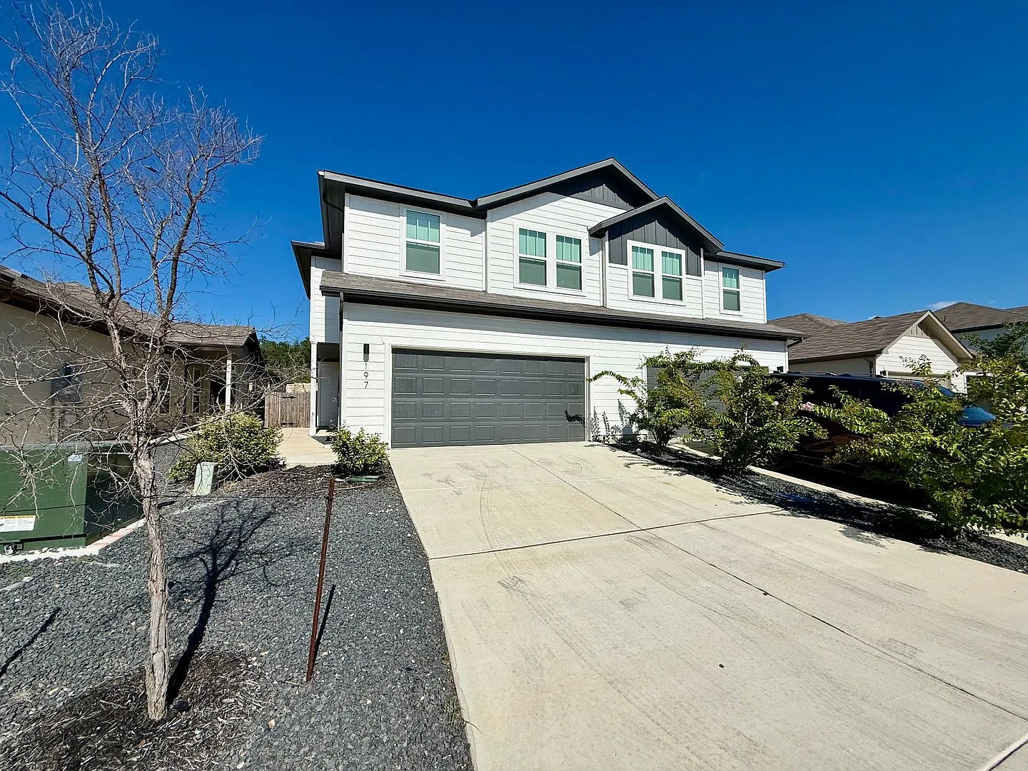 Want luxury living in the Far West ...Look no further...Amanda Park is it! — Photo 2
