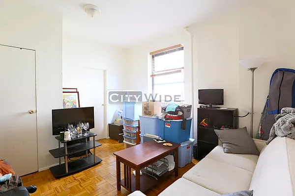 Rented by City Wide Apartments | media 17