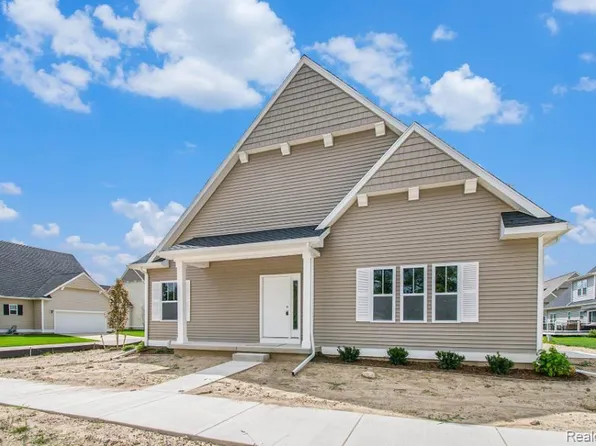 401 Dorchester Dr, Howell, MI 48855