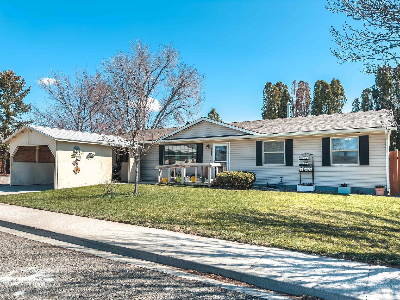 2002 N Hayes St, Jerome, ID 83338 | Zillow