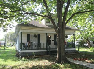 1008 Bond St, Centralia, IL 62801