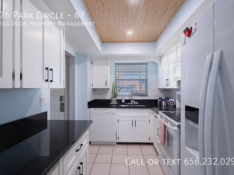 676 Park Cir #67 — Photo 4