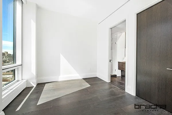 Sold by Keller Williams NYC | media 16