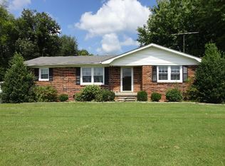 1182 Dry Creek Rd, Smithville, TN 37166