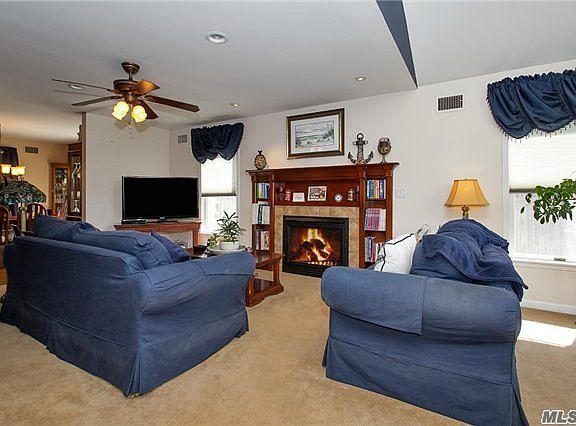 4th image of 255 Hagerman Ave