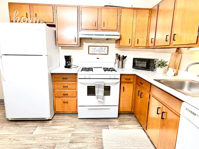 32 McElree Rd #B4 — Photo 8