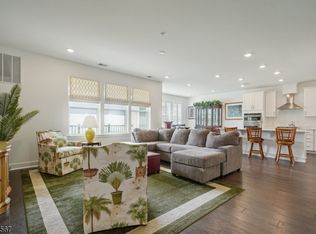 48 Whitney Ave, Morris Plains Boro, NJ 07960