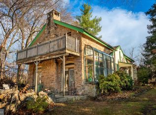 105 Hoffecker Rd, Phoenixville, PA 19460