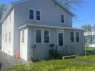 22 Neptune St #1, Rensselaer, NY 12144