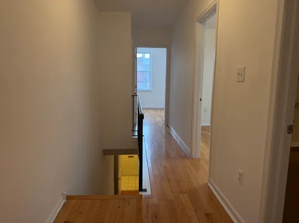 525 Porter St, Philadelphia, PA 19148