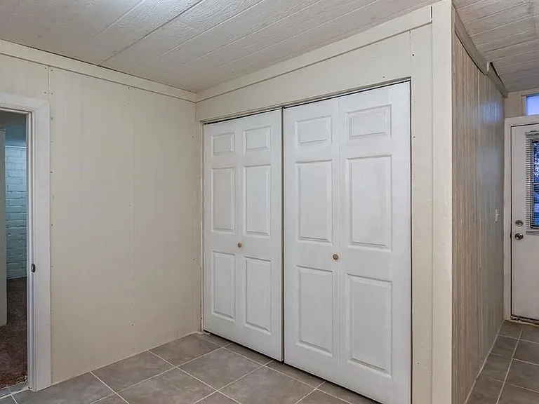 6388 West Ct — Photo 4