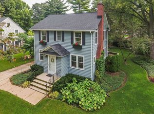 120 S Evanslawn Ave, Aurora, IL